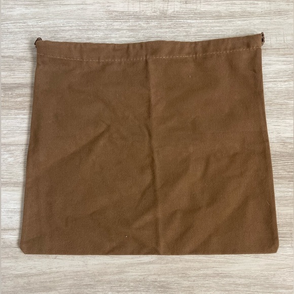 GUCCI CROSS BODY DUSTBAG - Picture 2 of 5